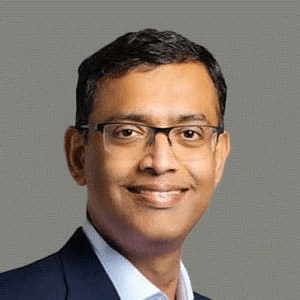 Headshot of Thyaga Vasudevan